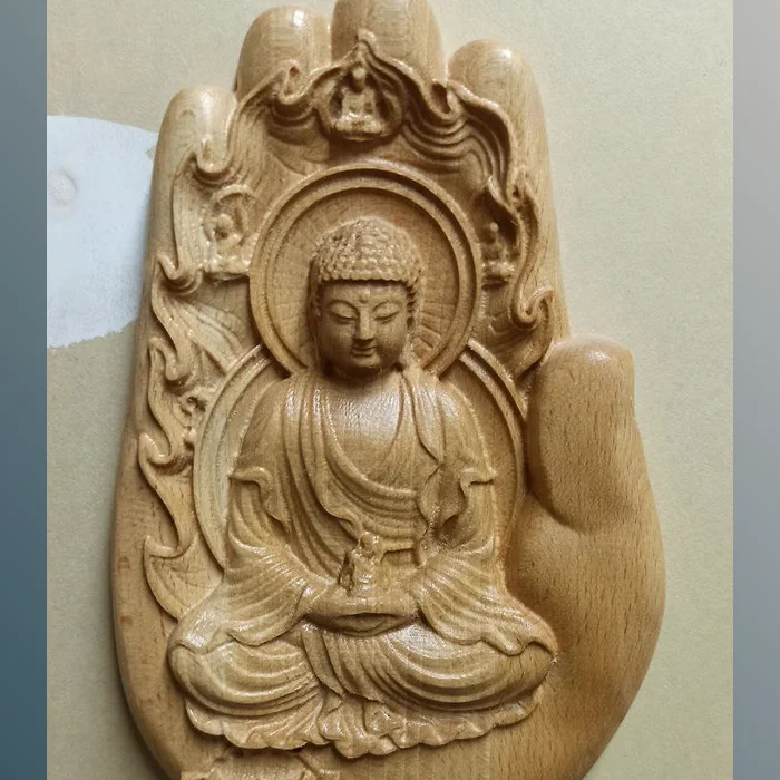 Різблення по дереву, барельєф Будда на долоні (бук)
